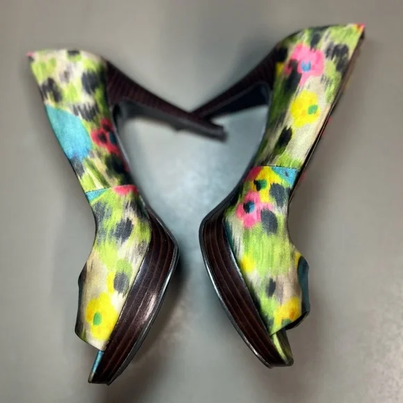 Bandolino Pumps BD7Jamara Abstract Floral Print PeepToe Multi-Color Size 6.5 - Picture 4 of 10
